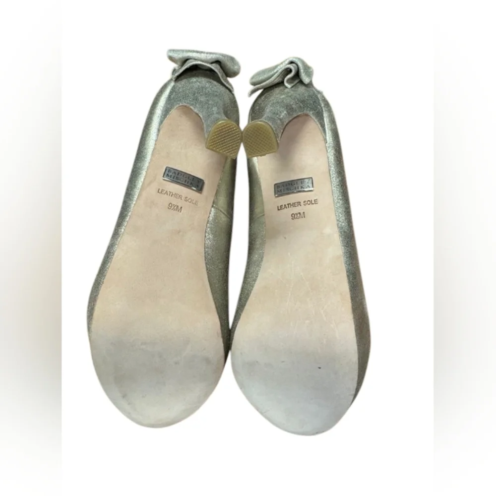 Badgley Mischka NWT Macee Heels Bows Champagne Size 9 1/2 - Picture 8 of 10